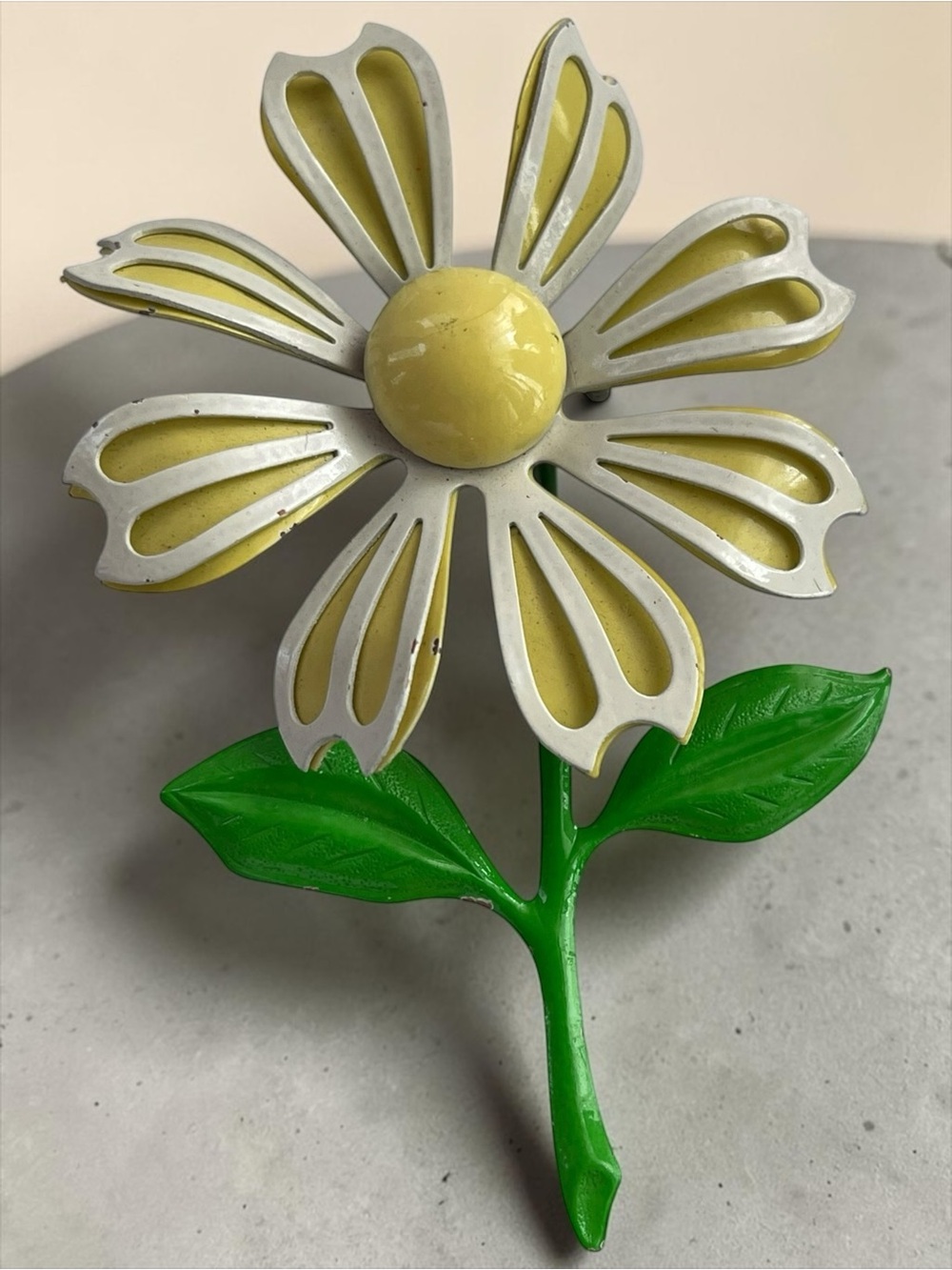 Large 1960s White & Yellow Enamel Daisy Flower Brooch